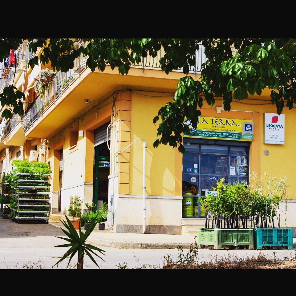 Rivendita Leocata Mangimi a Bagheria – La Terra Srl